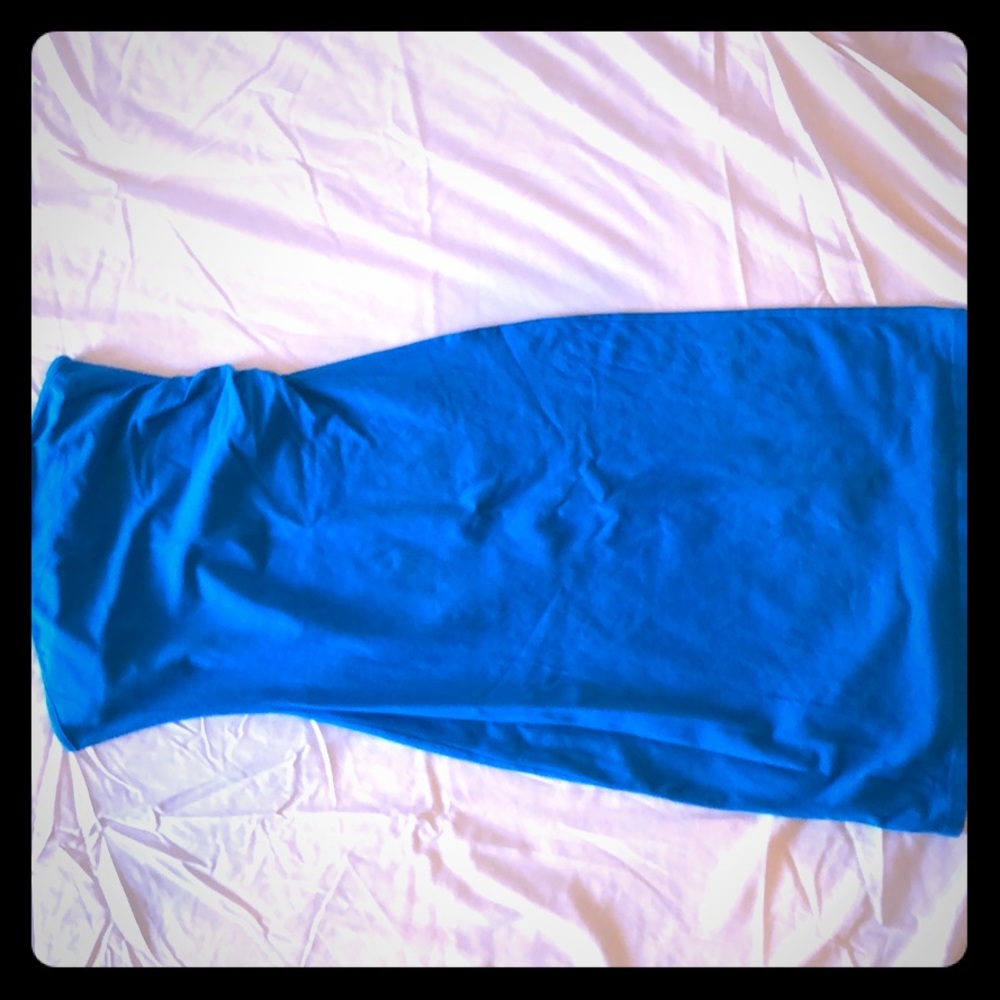 Blue strapless calf-length dress